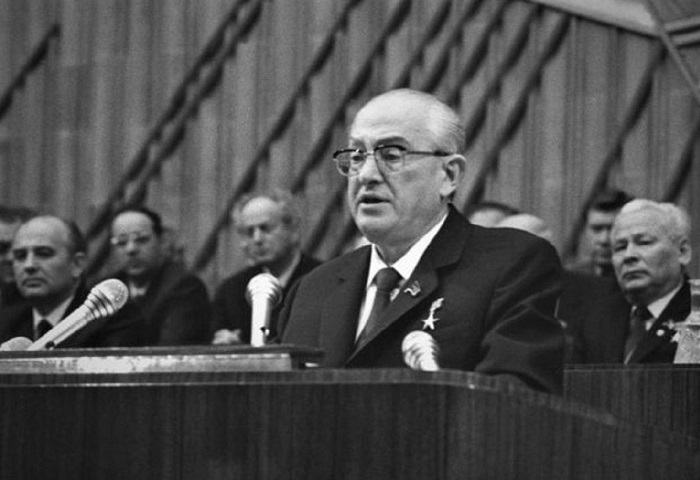 Ноябрьское-заявление-Андропова-01