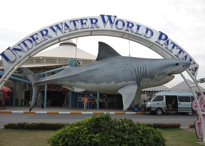 Океанариум-Underwater-World-01
